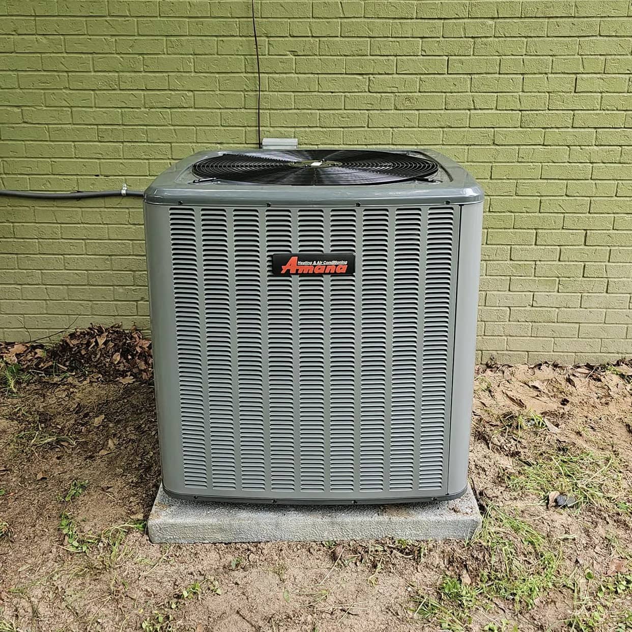 New HVAC unit installed by Robert Sloan near Athens TX